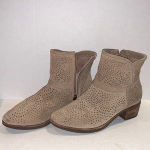 UGG Darling Seaweed Perforated suede ankle boots. Size 6